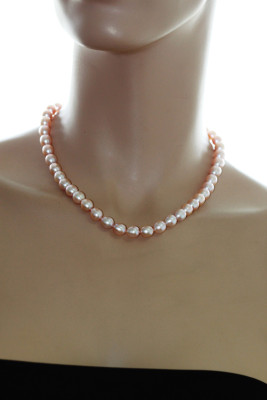 Ожерелье из розового рисообразного жемчуга. Жемчужины 10-11 мм